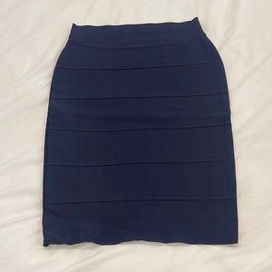 BCBGMAXAZRIA BANDAGE SKIRT